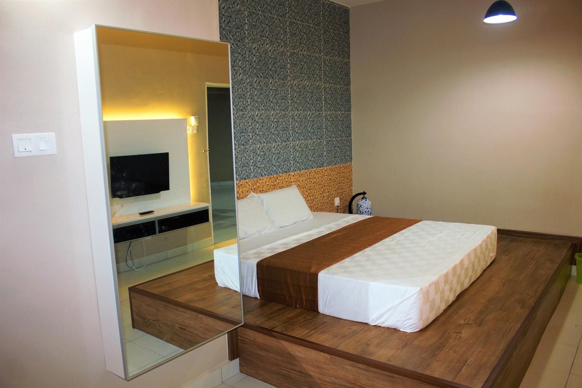 Aeon Tebrau Hotel 3*