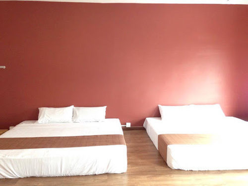 Aeon Tebrau Hotel 3*
