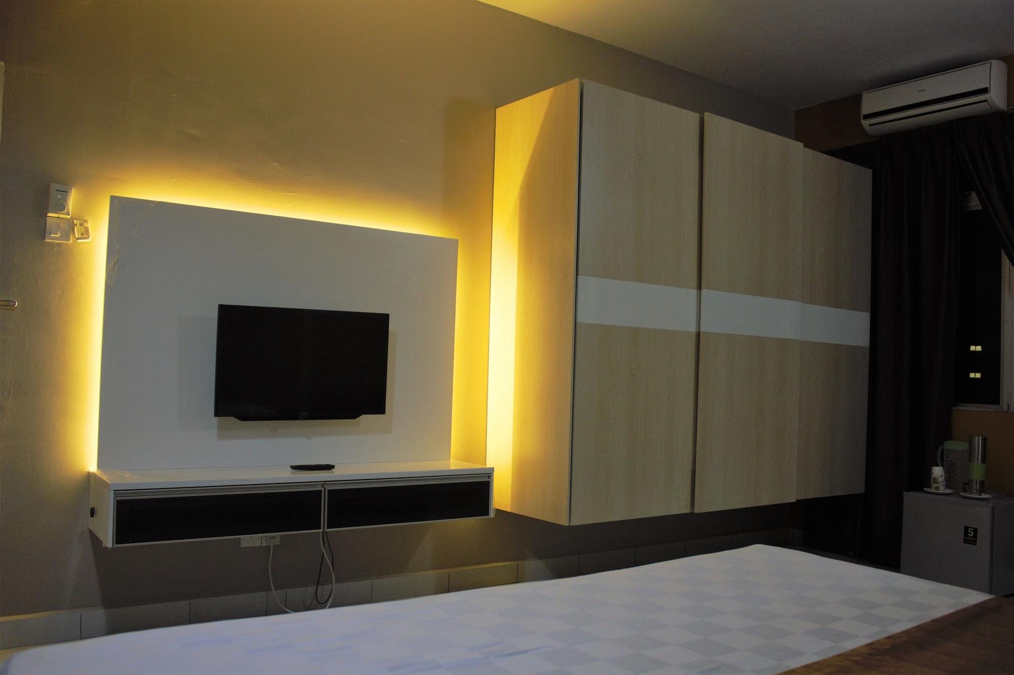 Hotel Aeon Tebrau 3*